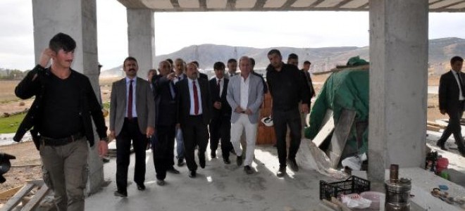 Bitlis Valisi Ustaoğlu: Yatırım Yapan Işadamlarını Kahraman Olarak Görüyoruz