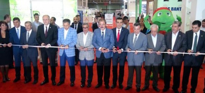 Gaziantep'te, GAPPLAST 2017 Fuarı açıldı