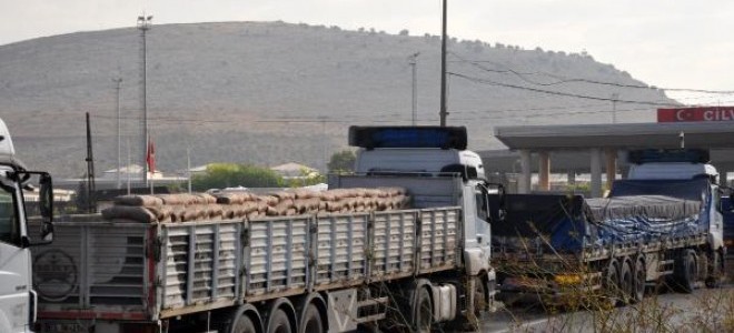 Suriye'ye demir ve çimento sevkiyatı başladı