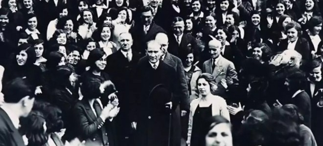 Kurtuluşa giden yol: 19 Mayıs Atatürk'ü Anma, Gençlik ve Spor Bayramı kutlu olsun!