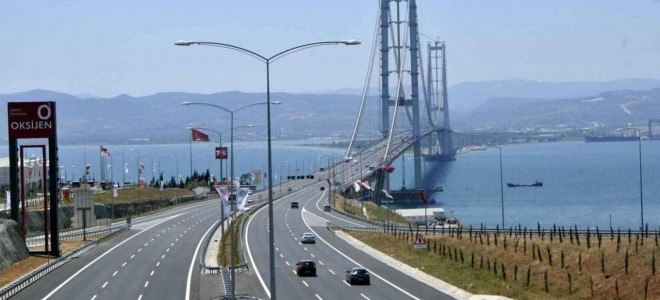 Geçen yıl köprü ve otoyollardan 1 milyar 80 milyon araç geçti