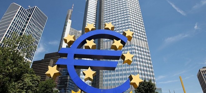 AB Merkez Bankası Başkanı Draghi: “Enflasyon Henüz Sürüdürülebilir Bir İvme Kazanmadı”