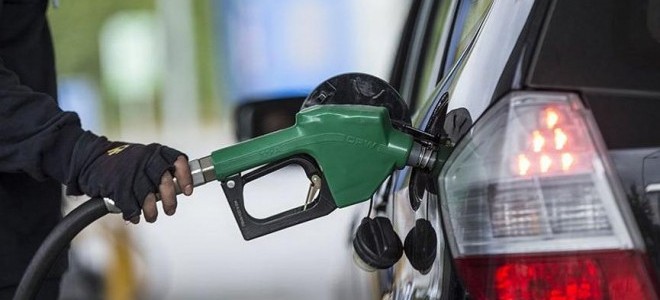 Akaryakıt fiyatlarına dolar kuru zammı: Benzin, motorin ve LPG'de dev artış! 