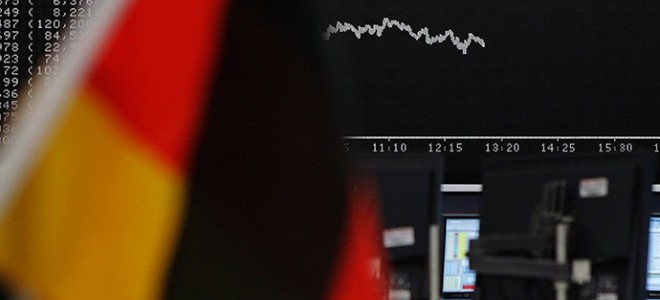 Almanya'da yatırımcı güveni resesyon endişeleriyle eylülde düştü