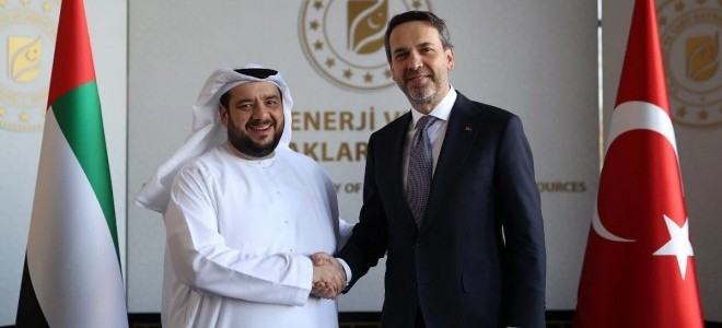 Alparslan Bayraktar, BAE Yatırım Bakanı ile iki ülkenin enerjide yol haritasını değerlendirdi