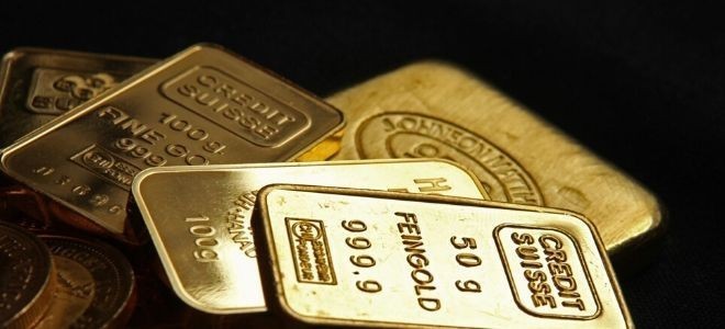 Altın faiz artışı riskine rağmen dolardaki soğumayla yatay seyrediyor