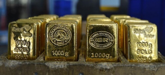 Altın fiyatları üç ayın zirvesinden geri çekildi