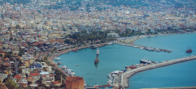 Antalya'dan ülke ekonomisine 20 milyar dolarlik katkı