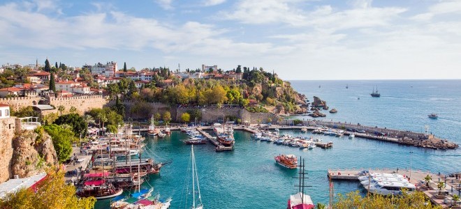 Antalya turizmde Eylül 2015'i geçti, Ruslardan rekor geldi