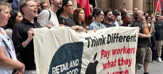 Apple çalışanları Avustralya’da greve gitti