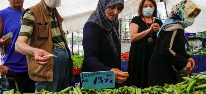 Asgari ücret zamdan sonra açlık sınırını geçebilecek mi?