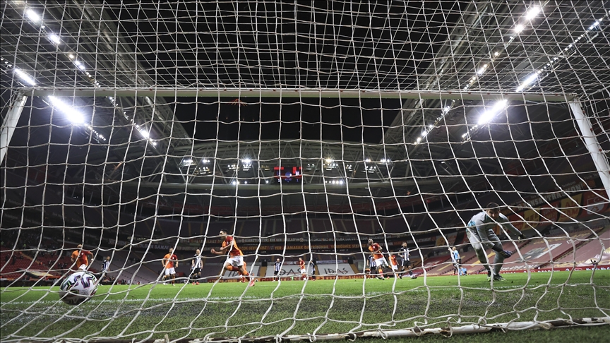 AYM, korsan yayınlar için TFF'ye erişim engeli yetkisi veren düzenlemeyi iptal etti
