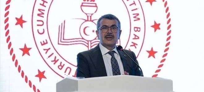 Bakan Tekin’den ara tatili kaldırma sinyali