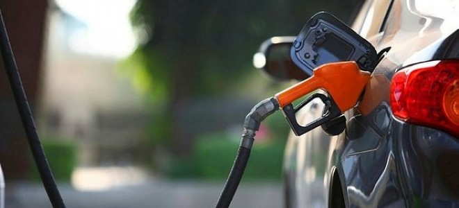 Benzine 15 kuruş zam bekleniyor