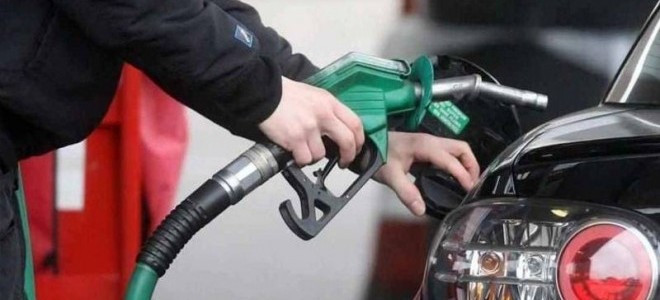 Benzine zam geliyor