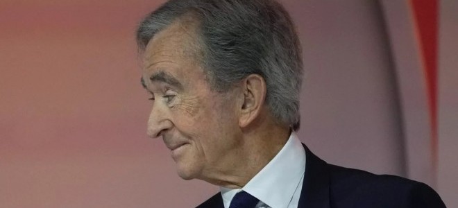 Bernard Arnault 'en zengin kişi' ünvanını kaybetti