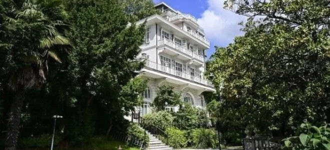 Beyaz Köşk 115 milyonluk indirimle alıcı bulmaya çalışacak