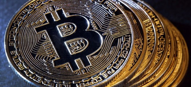 Bitcoin 12 bin doların altına indi