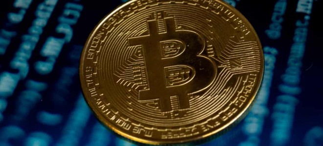 Bitcoin fiyatı rekor seviyede düştü