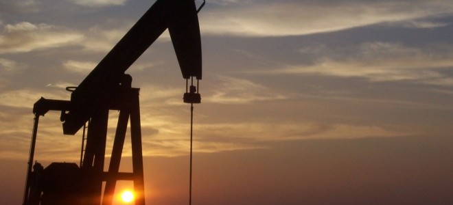 Brent petrolün varil fiyatı 102,75 dolar