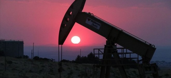 Brent petrolün varil fiyatı 2014'ten bu yana ilk kez 90 doları gördü 
