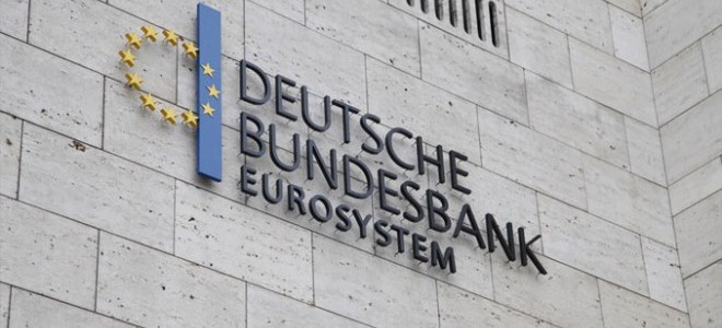 Bundesbank: Alman ekonomisi yavaş yavaş ivme kazanıyor