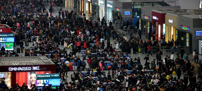 Çin'in 8 günlük ulusal tatilinde 2 milyarın üzerinde seyahat yapıldı