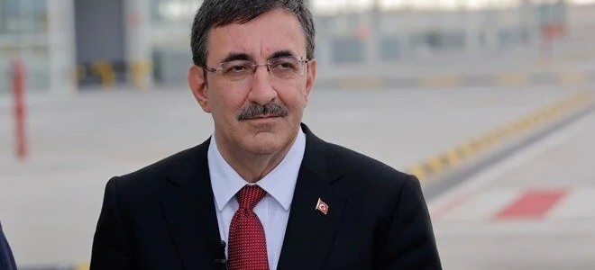 Cumhurbaşkanı Yardımcısı Cevdet Yılmaz'dan asgari ücret ve memur maaşı açıklaması