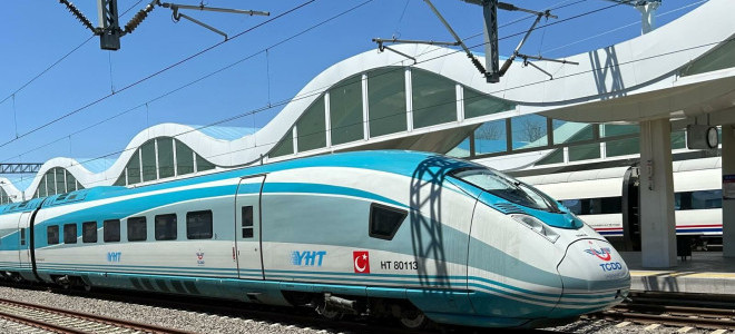 Demir yollarında ara tatil için dev kapasite artışı