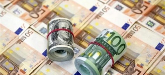 Dolar artıyor, Euro tarihi zirvede!