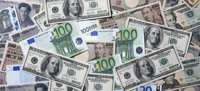 Dolar ve euro FED öncesi rekor tazeledi