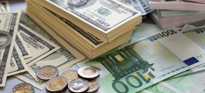 Dolar ve euro haftaya düşüşle başladı
