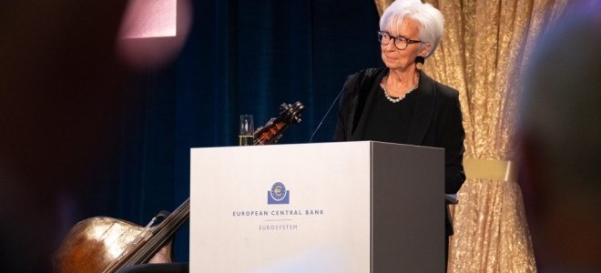 ECB/Lagarde: Euro Bölgesinde enflasyon hedefe yaklaşıyor