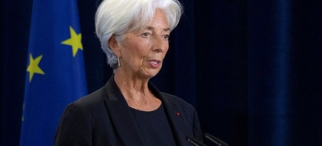 ECB Başkanı Lagarde'dan yüksek enflasyona karşı güçlü duruş vurgusu