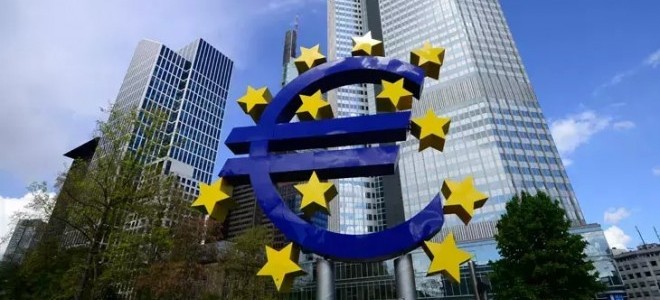 ECB tutanakları faiz indirimine işaret etti