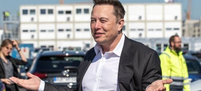 Elon Musk 6,9 milyar dolar değerinde Tesla hissesi sattı