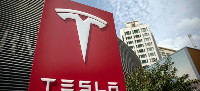 Elon Musk: İki yıl boyunca Tesla hissesi satmayacağım
