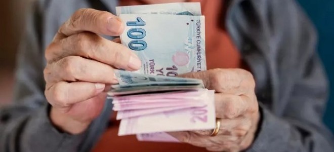 Emeklinin bayram ikramiyesi TBMM'de kabul edildi