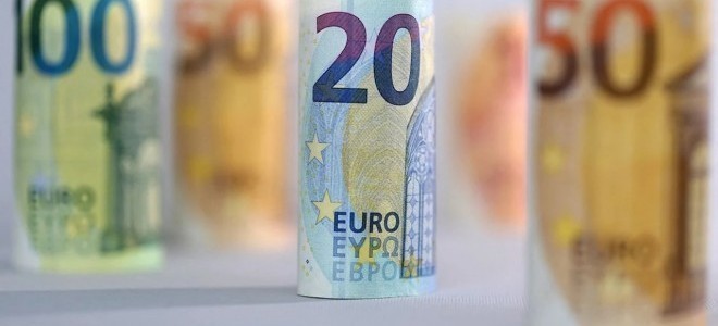 Euro Bölgesi ekonomik aktivitesi aralıkta daraldı