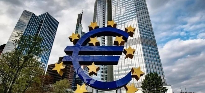 Euro Bölgesi'nde enflasyon ekimde beklentileri aştı