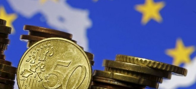 Euro Bölgesi'nde yatırımcı güveni tarifelere rağmen yükseldi