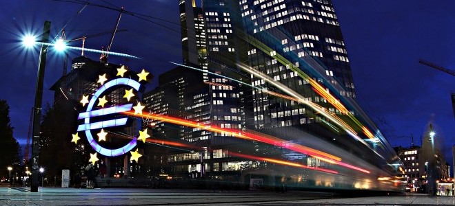 Euro Bölgesi Yıllık Enflasyon Temmuz'da Yüzde 2.1'e Yükseldi