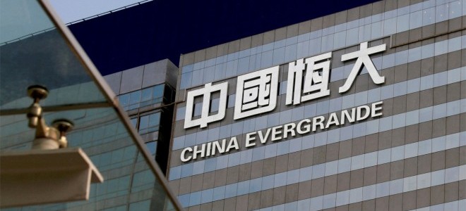 Evergrande ve iki yan kuruluşunun hisseleri Hong Kong borsasında işleme kapatıldı