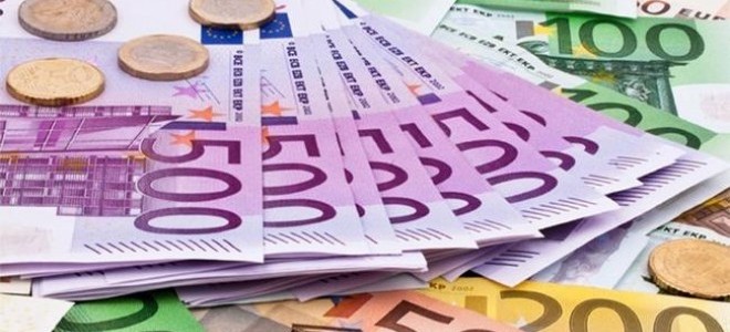 Faiz Artışı Sonrası Euro Yeniden 5.0 Lirayı Aştı