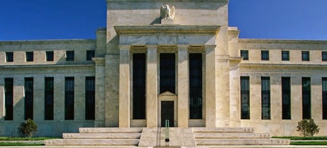 Fed: FOMC kararlarında politikanın rolü olamaz