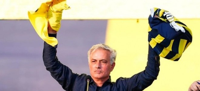 Fenerbahçe Mourinho'nun maaşını KAP'a bildirdi