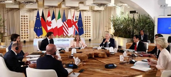 G7 ülkeleri, Rusya'nın dondurulan varlıklarından Ukrayna'ya 50 milyar dolar kredi verecek