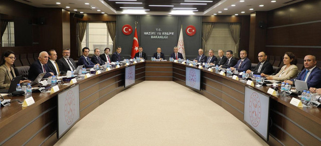 Gıda Komitesi, fiyat artışlarına karşı kısa vadeli tedbirleri masaya yatırdı