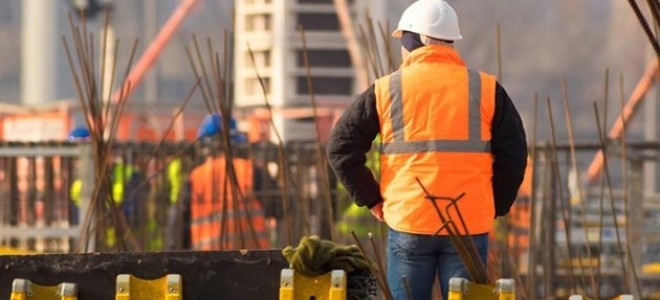 Güven endeksi hizmette arttı, inşaat ve perakendede geriledi