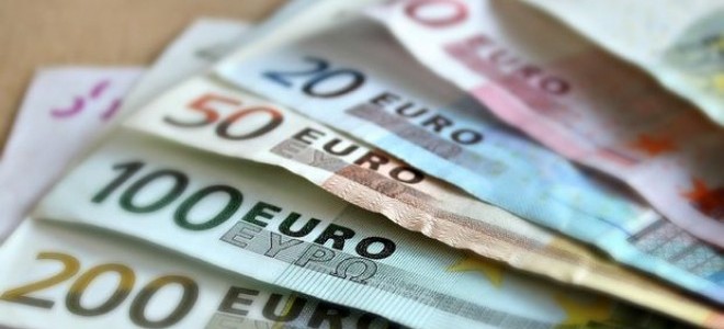Hazine'den euro cinsi tahvil ihracı için 4 yabancı bankaya yetki